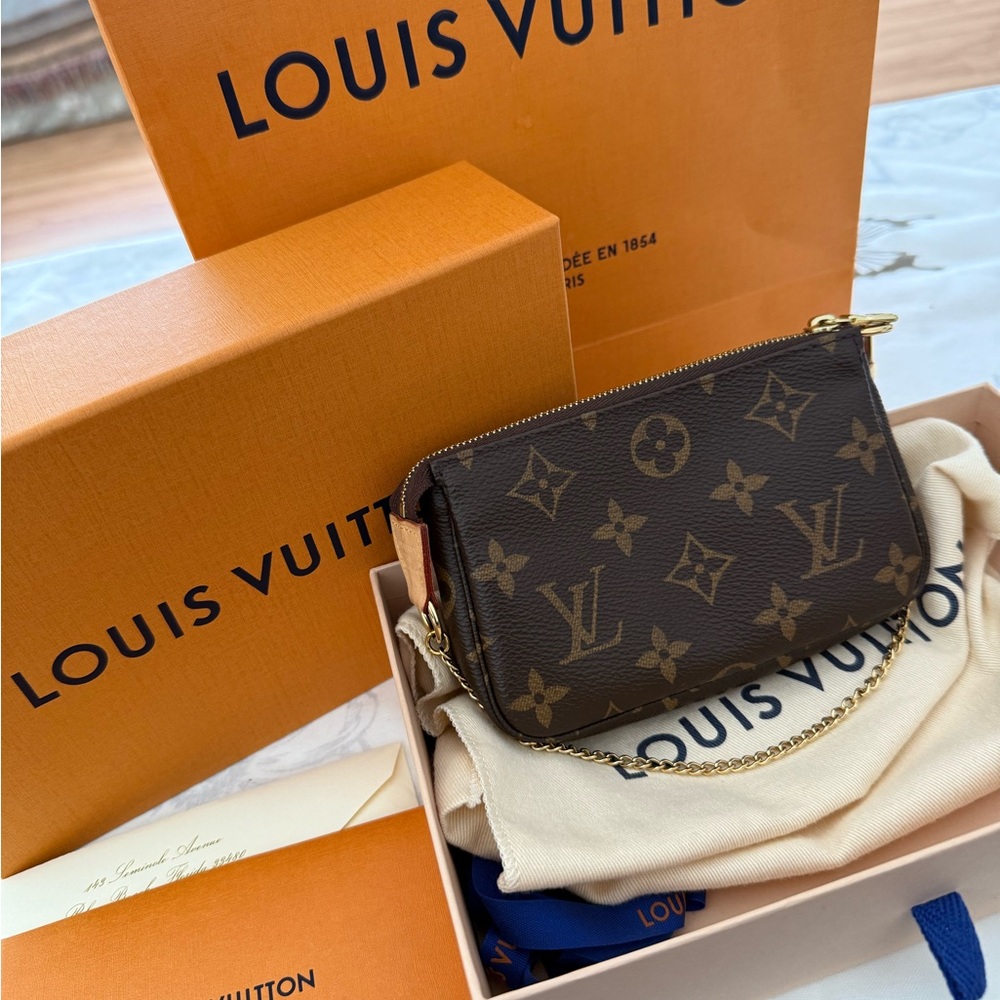 Louis Vuitton Monogram Brown Wristlet